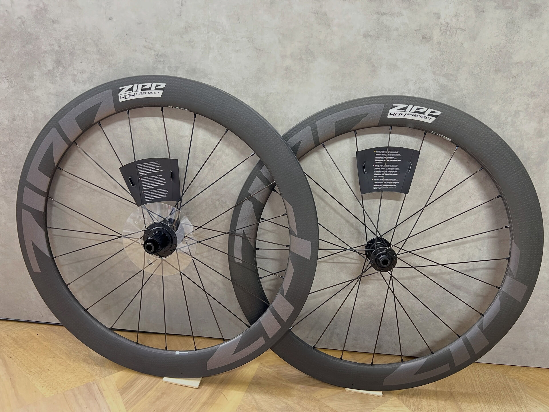 ZIPP 404 Firecrest Tubeless Di