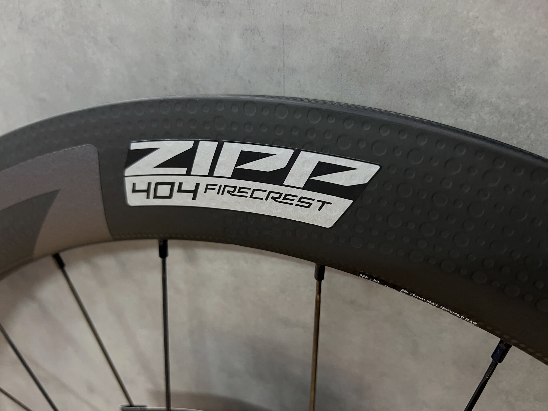 ZIPP 404 Firecrest Tubeless Di